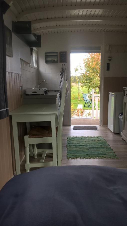 Pipowagen Elsebein Groningen Westerwolde Unieke Ligging Met Eigen Tuin En Vrij Uitzicht Over Veld Naar Natuurgebied Onstwedde エクステリア 写真