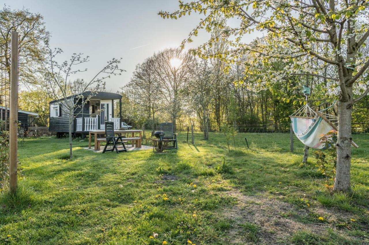 Pipowagen Elsebein Groningen Westerwolde Unieke Ligging Met Eigen Tuin En Vrij Uitzicht Over Veld Naar Natuurgebied Onstwedde エクステリア 写真
